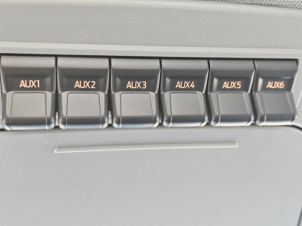 New 2026 Ford F250 XL w/ XL Chrome Package image 16