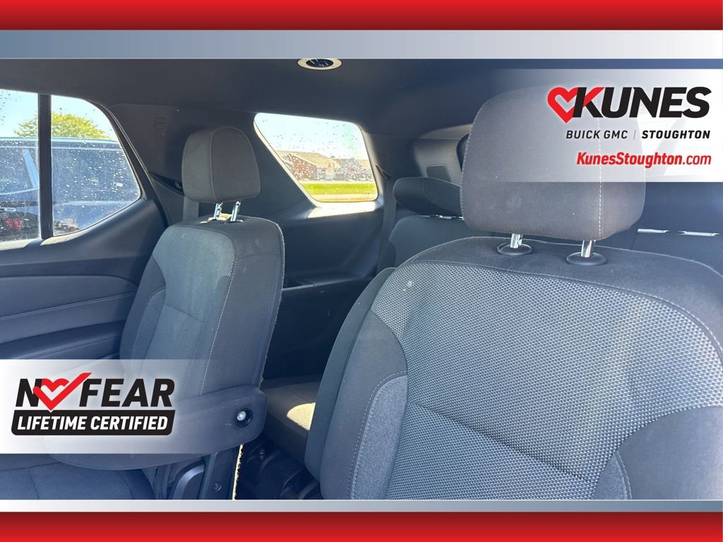 Used 2023 Chevrolet Traverse LT w/ LPO, Floor Liner Package image 39