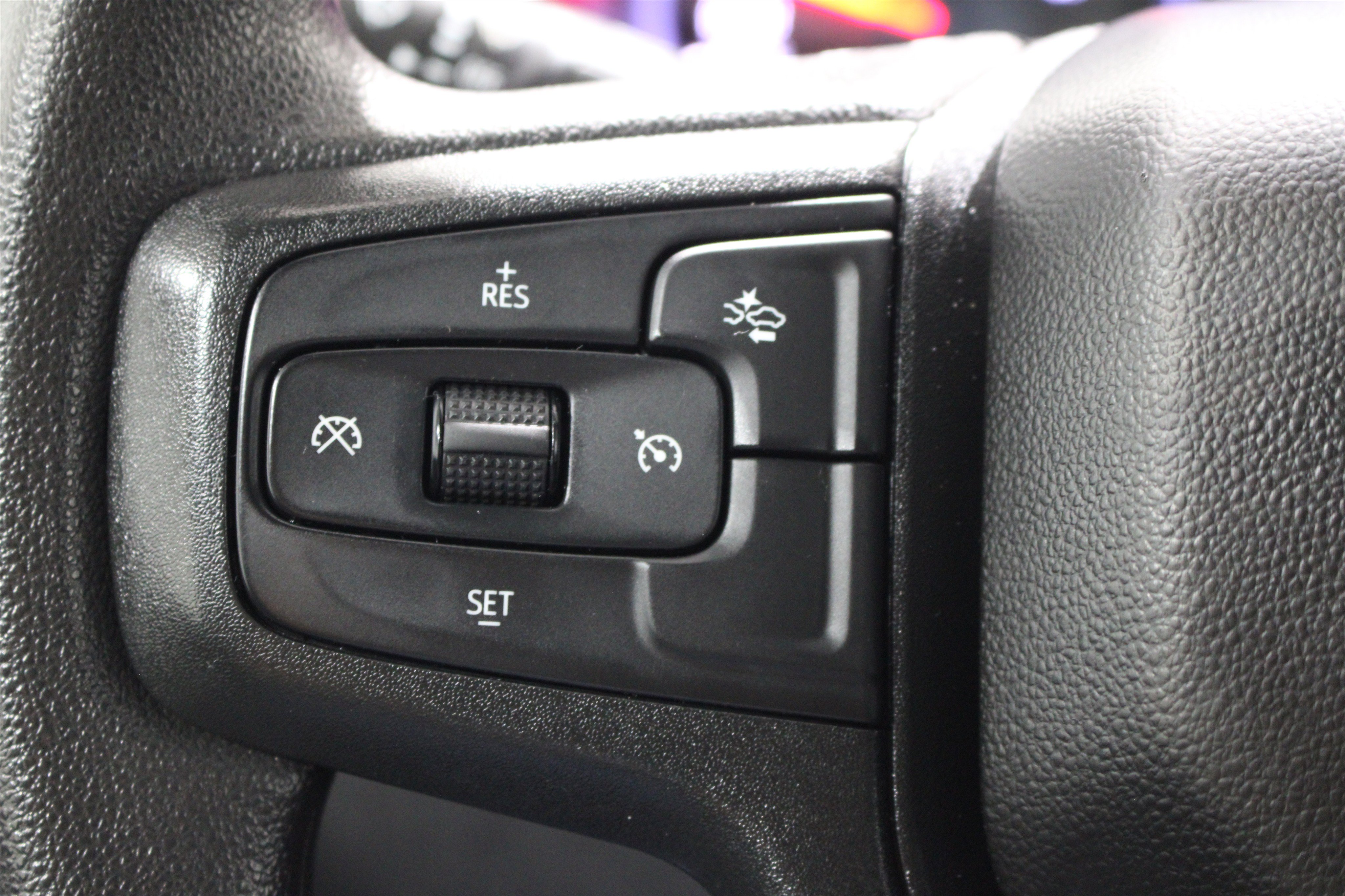 Used 2024 Chevrolet Silverado 1500 Custom RWD image 12
