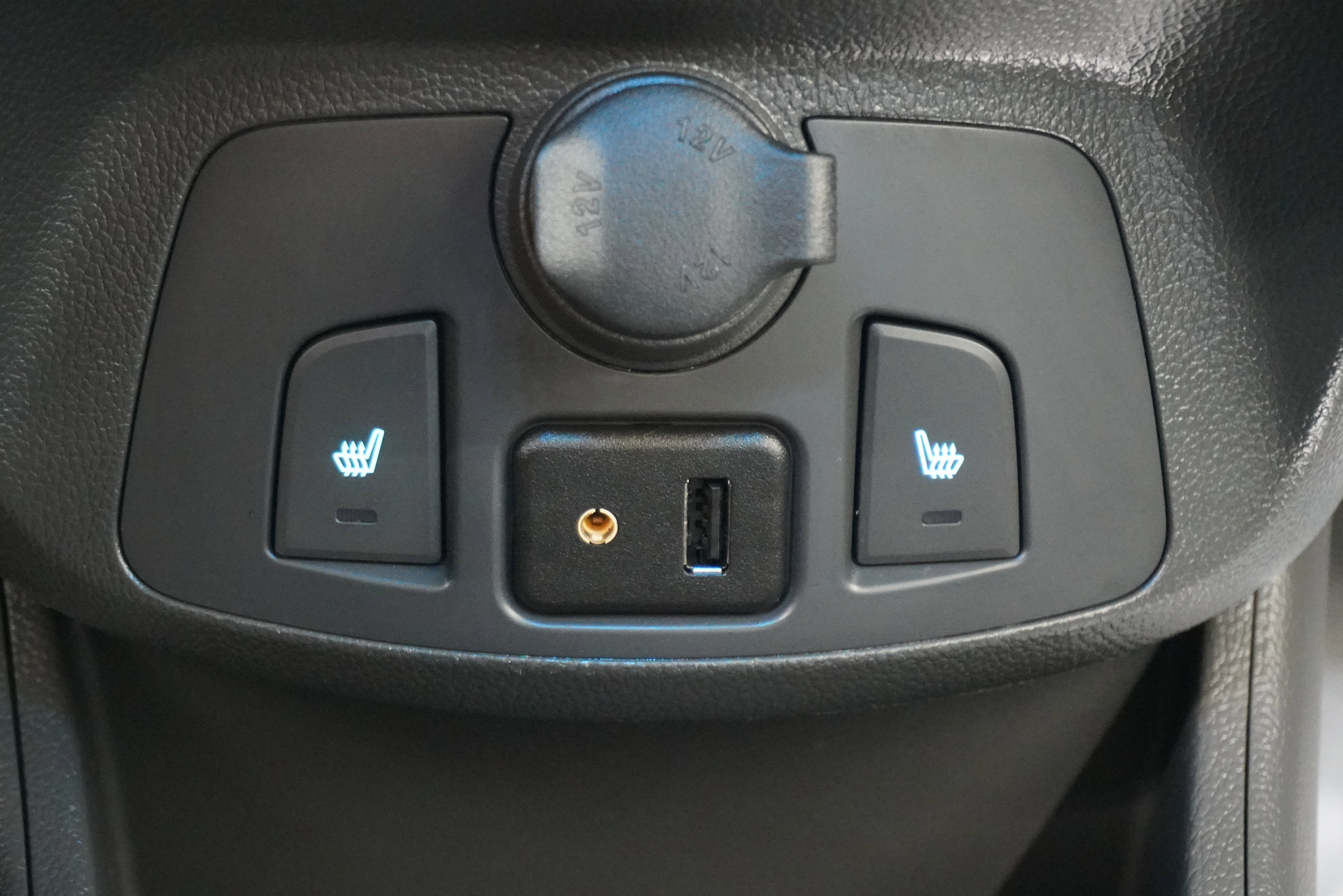 Used 2015 Chevrolet Spark LT image 17