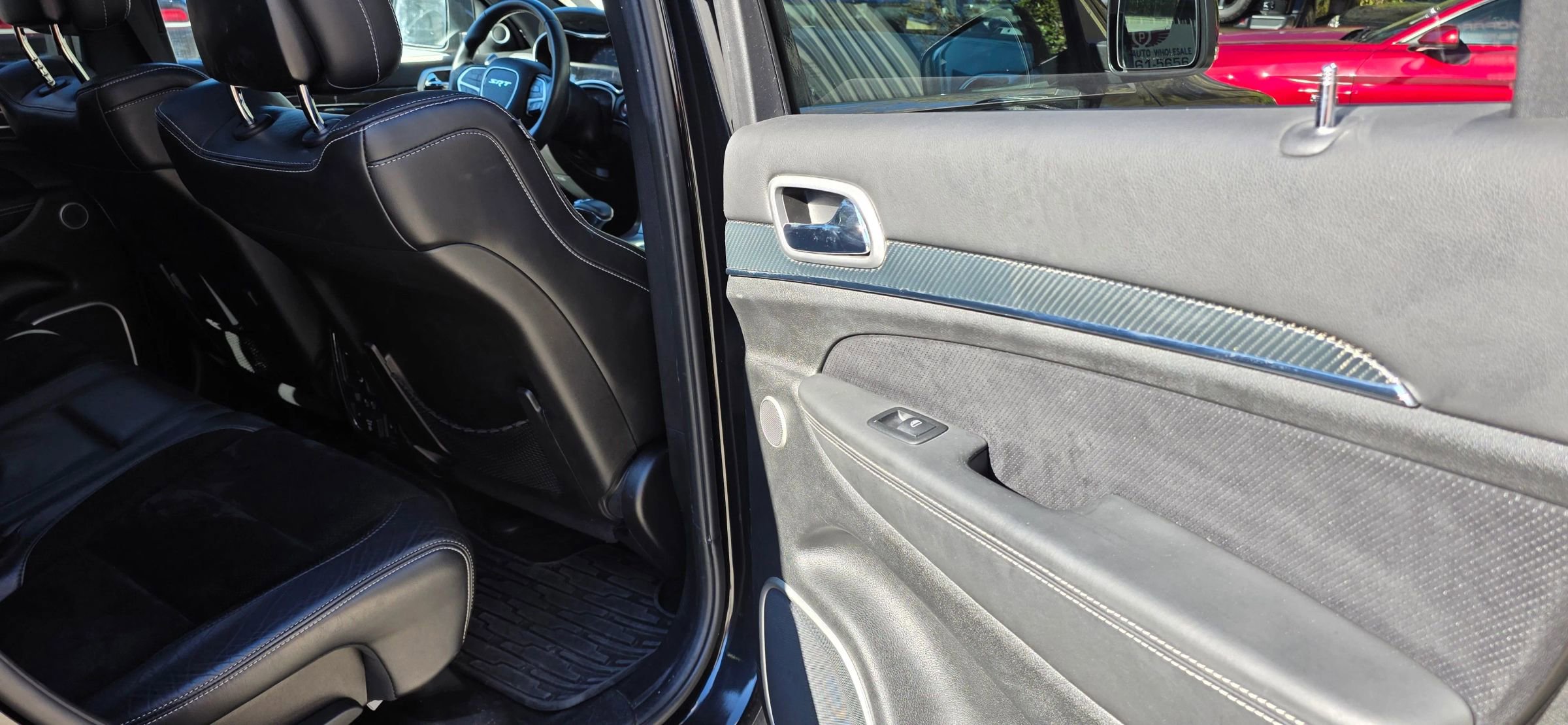 Used 2014 Jeep Grand Cherokee SRT8 w/ Luxury Group II image 17