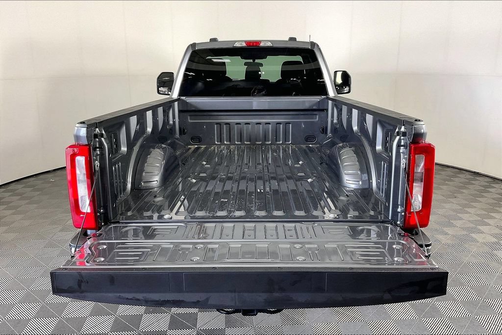 Used 2025 Ford F350 XLT w/ FX4 Off-Road Package AWD/4WD image 30