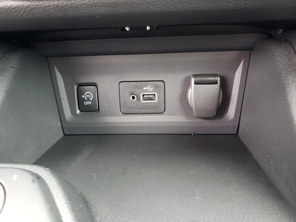 Certified 2025 Nissan Sentra S FWD image 29