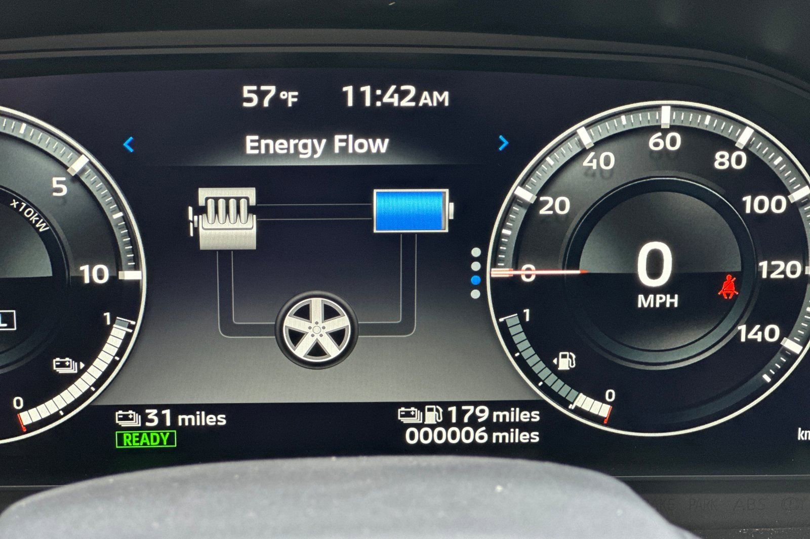 New 2025 Mitsubishi Outlander SEL image 25