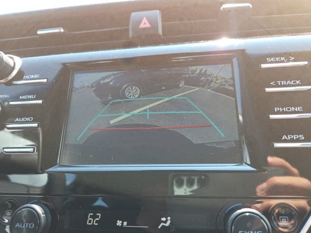 Used 2018 Toyota Camry LE FWD image 16