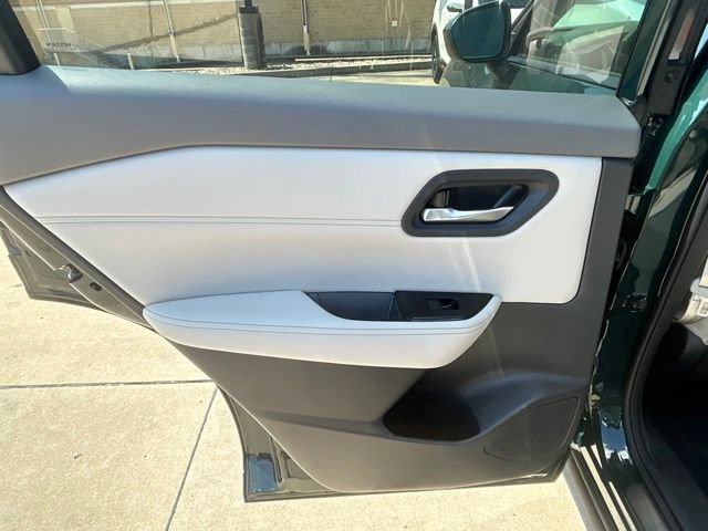 New 2026 Nissan Rogue Dark Armor AWD/4WD image 13