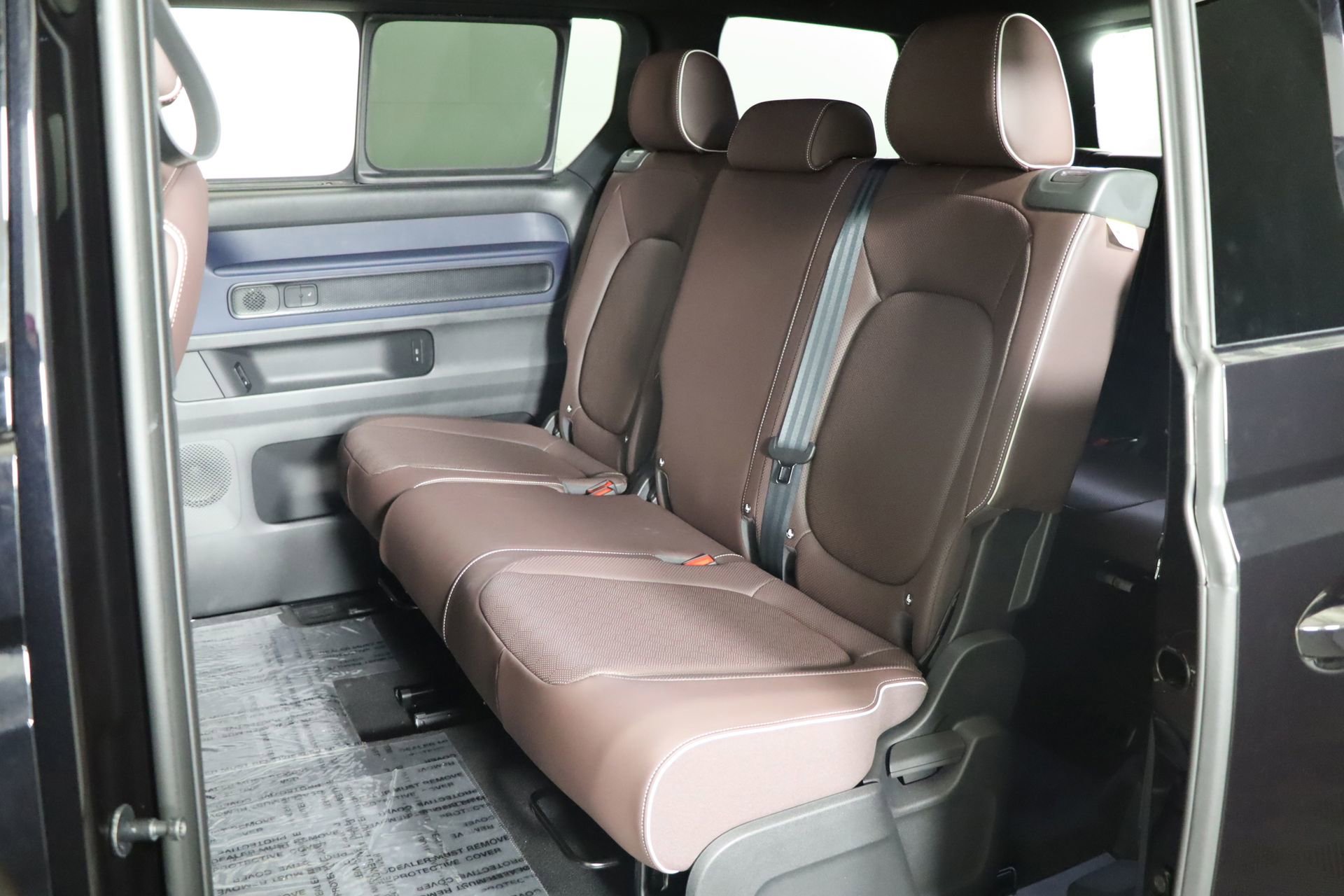 New 2025 Volkswagen ID. Buzz Pro S image 38