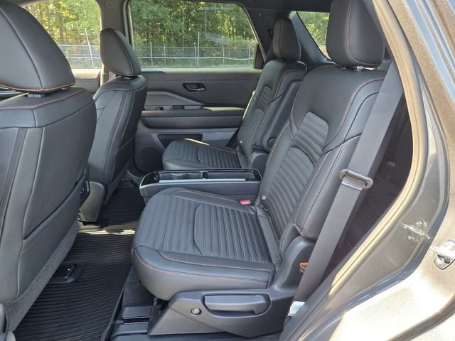 New 2026 Nissan Pathfinder Rock Creek AWD/4WD image 9