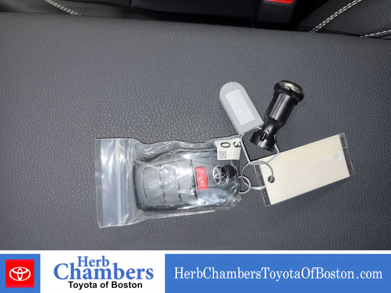 Used 2026 Toyota Camry SE w/ Multimedia Upgrade Package FWD image 12