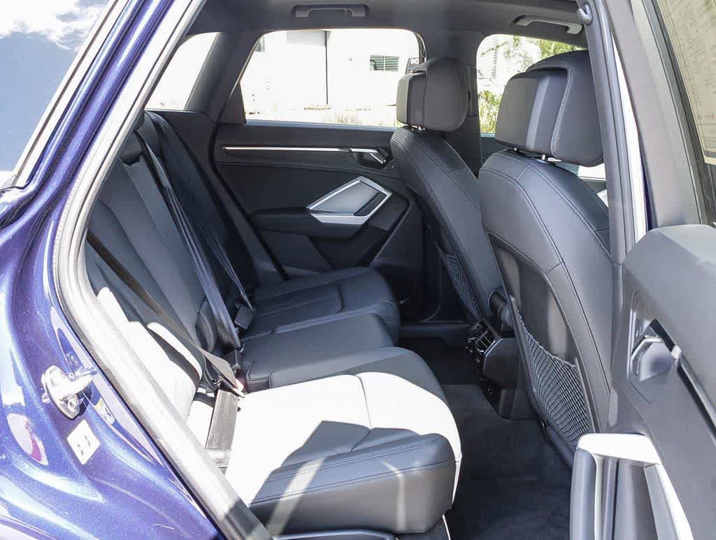 Used 2022 Audi Q3 2.0T Premium w/ Convenience Package AWD/4WD image 37