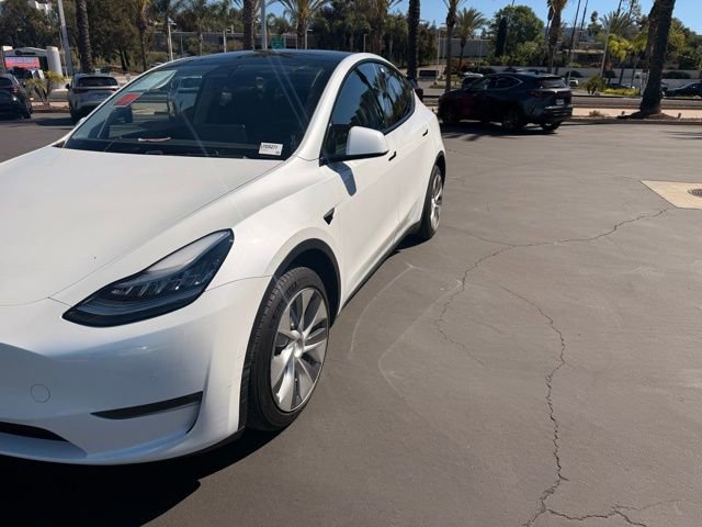 Used 2020 Tesla Model Y Long Range image 11