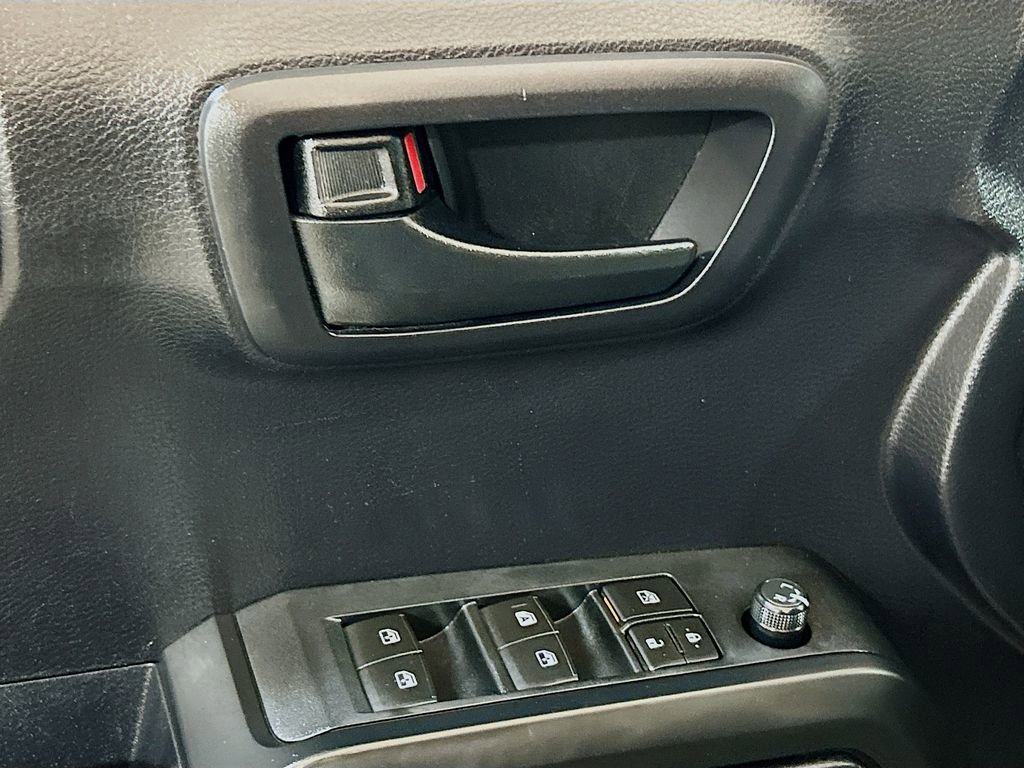 Used 2019 Toyota Tacoma SR w/ SR Convenience Package RWD image 15