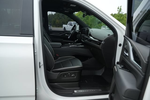 Used 2022 Cadillac Escalade ESV Sport w/ Touring Package AWD/4WD image 21