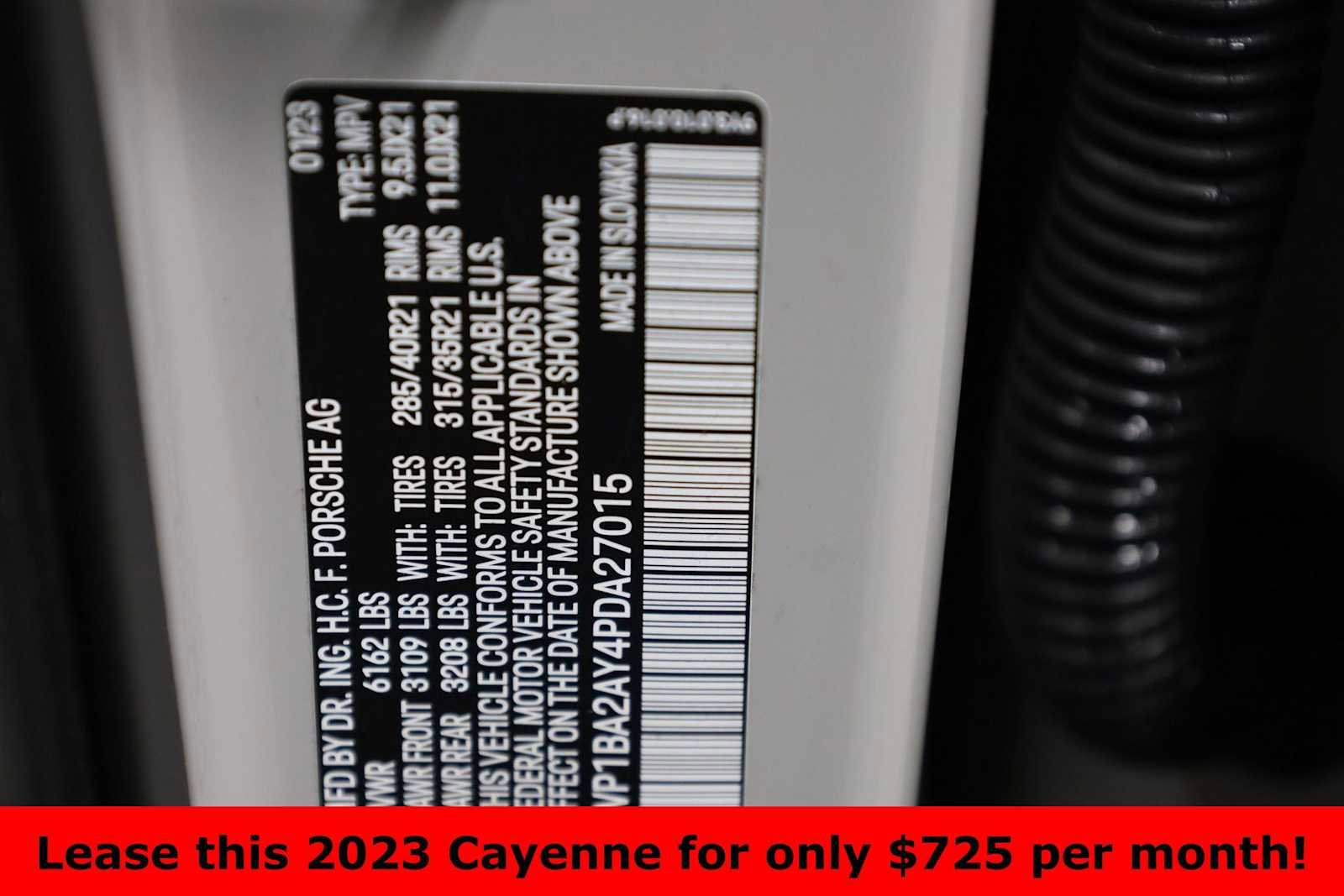 Certified 2023 Porsche Cayenne Platinum Edition image 43