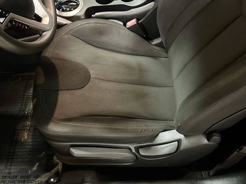 Used 2012 Hyundai Veloster image 19