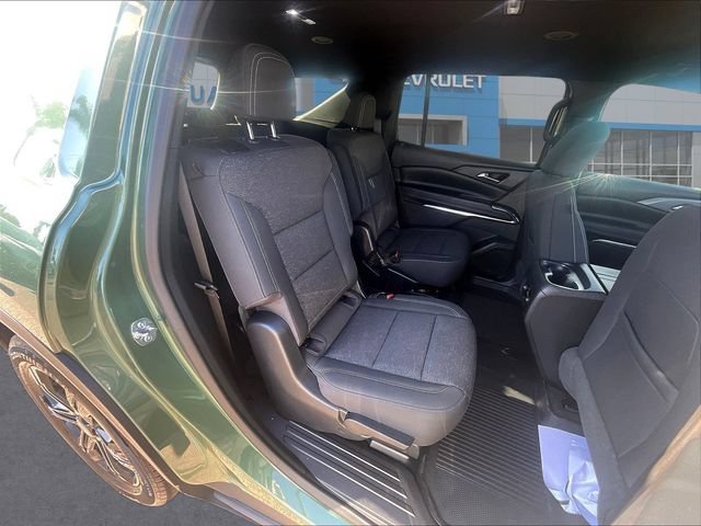 New 2027 Chevrolet Traverse LT w/ Midnight/Sport Edition FWD image 13
