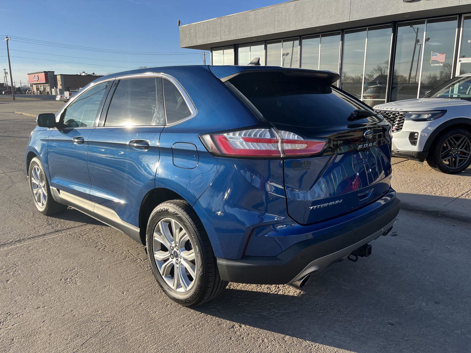Used 2022 Ford Edge Titanium w/ Equipment Group 301A image 6