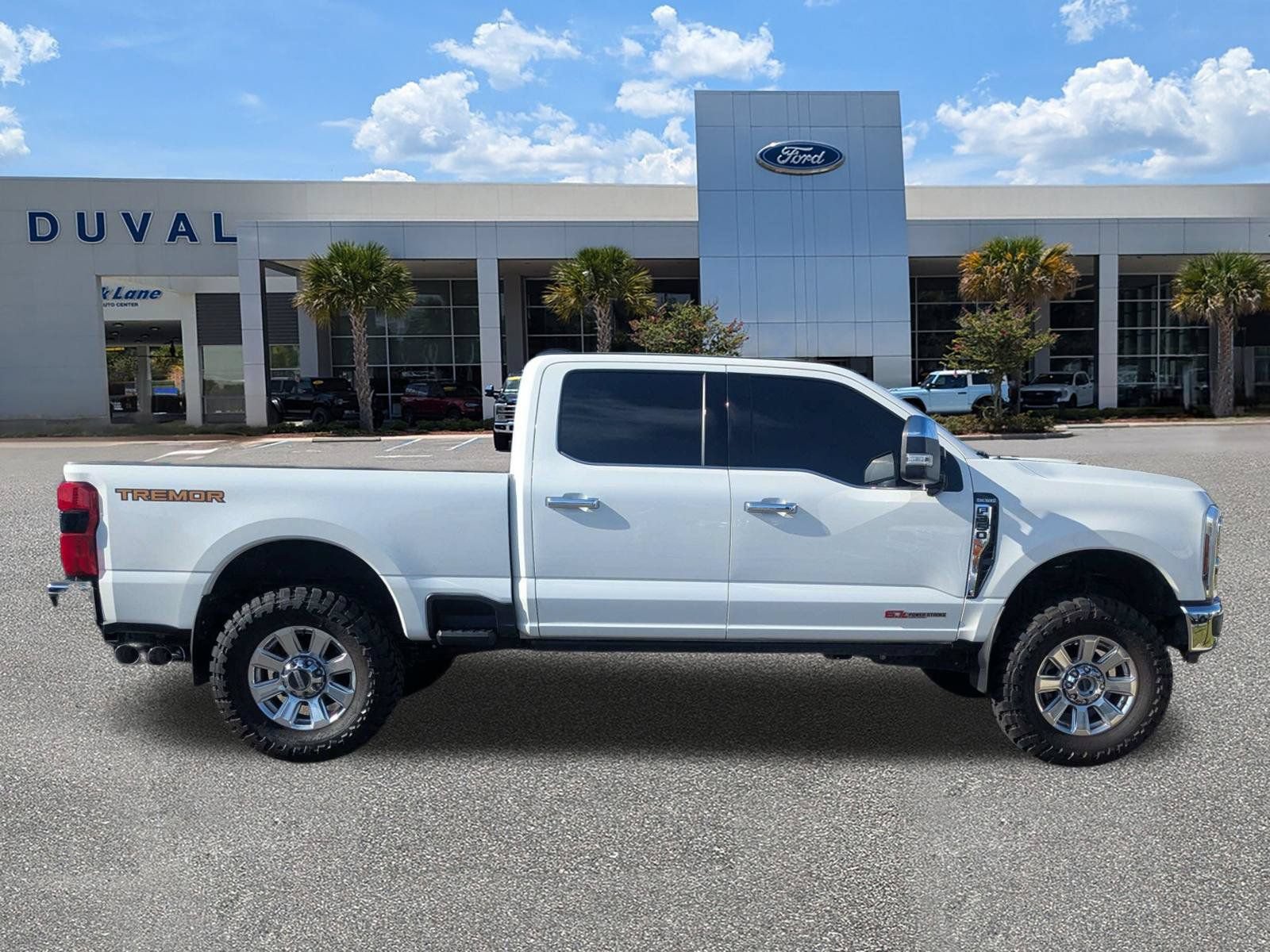 Used 2024 Ford F350 King Ranch w/ Tremor Off-Road Package AWD/4WD image 3