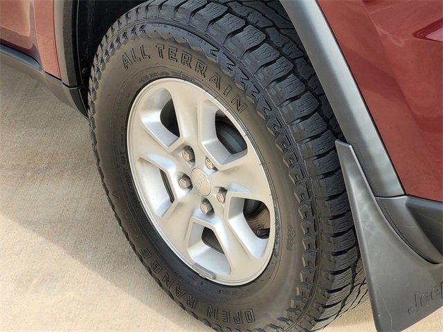 Used 2016 Jeep Grand Cherokee Laredo w/ Quick Order Package 23E image 7