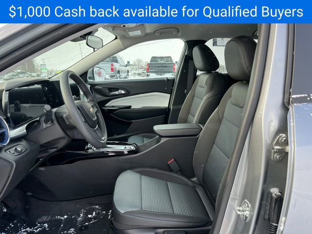 New 2026 Chevrolet Trax LT image 3