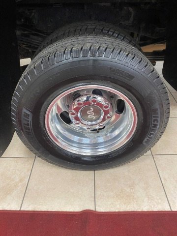 Used 2015 Ford F350 King Ranch w/ King Ranch w/Chrome Package image 31