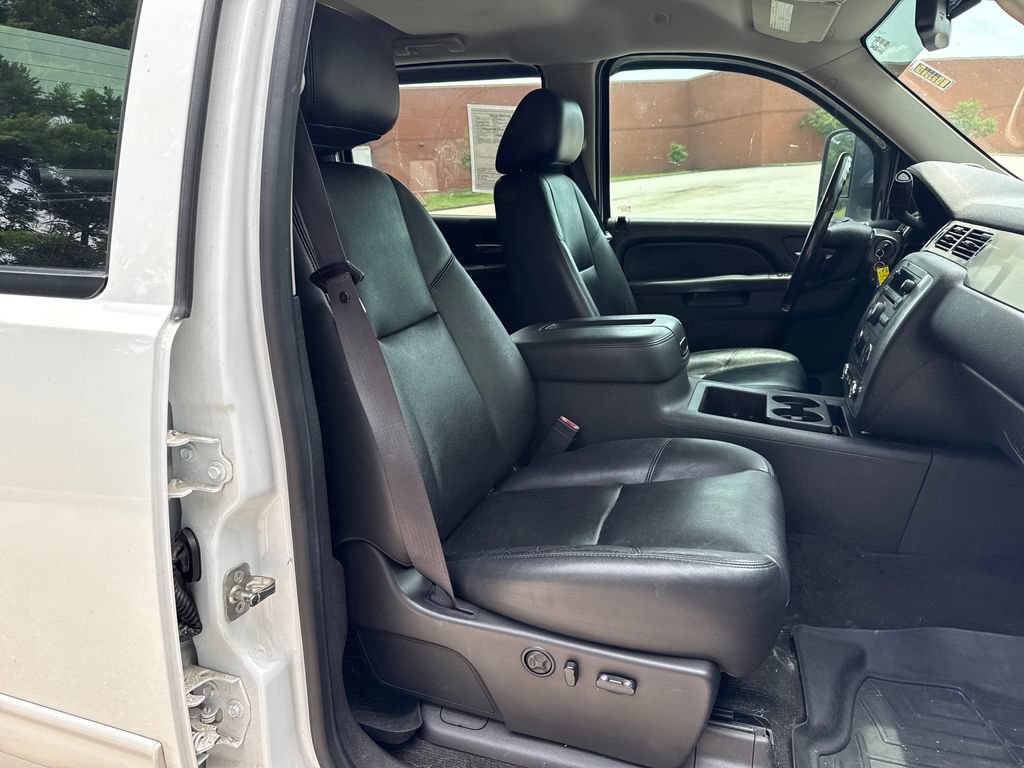 Used 2012 Chevrolet Silverado 3500 LTZ w/ LTZ Plus Package AWD/4WD image 26