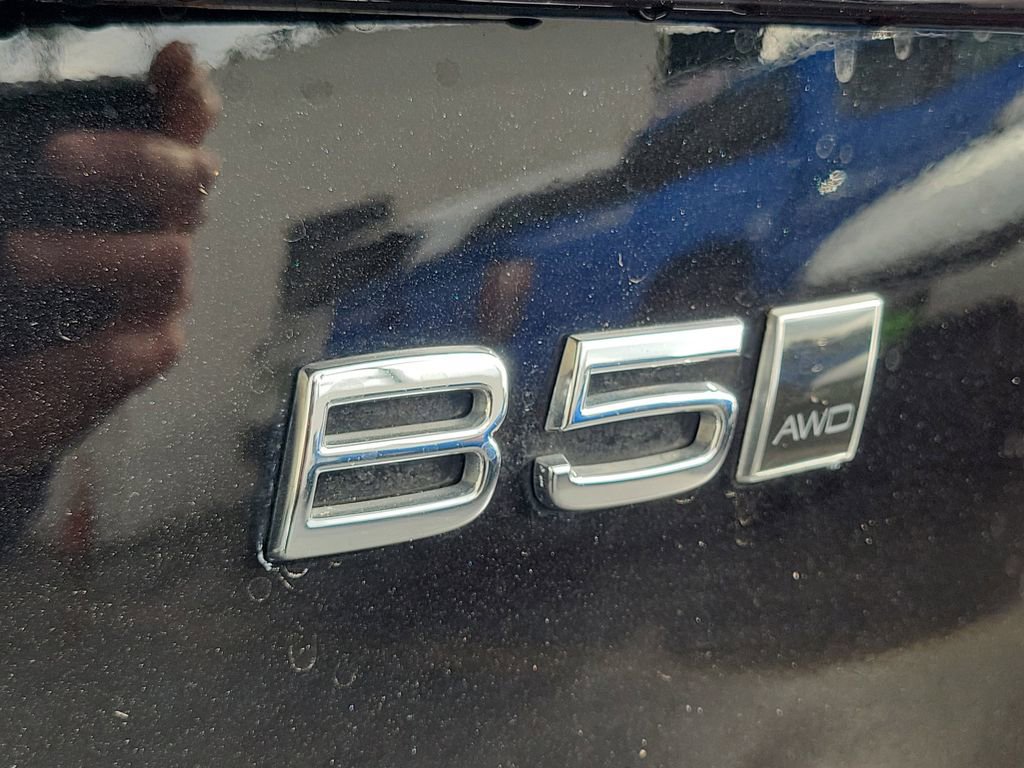 Used 2024 Volvo XC90 B5 Plus w/ Protection Package Premier image 8