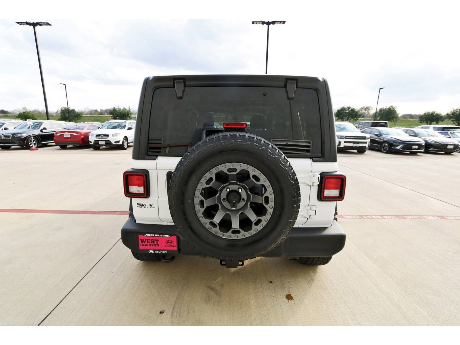 Used 2018 Jeep Wrangler Unlimited Sport S image 7