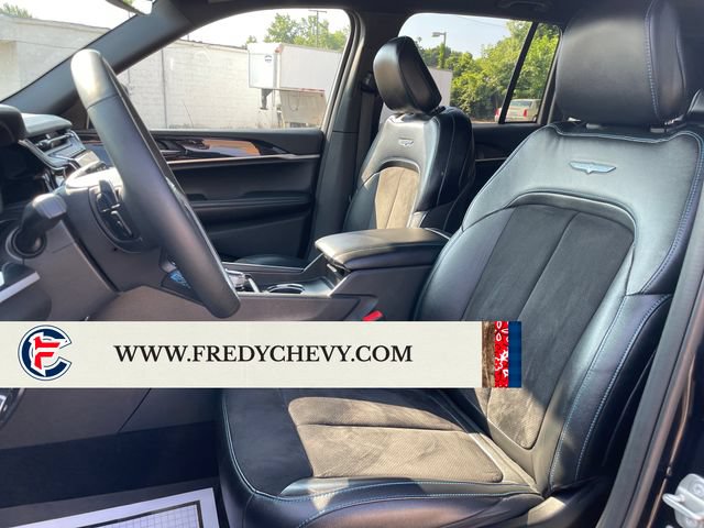 Used 2024 Jeep Grand Cherokee Trailhawk AWD/4WD image 9