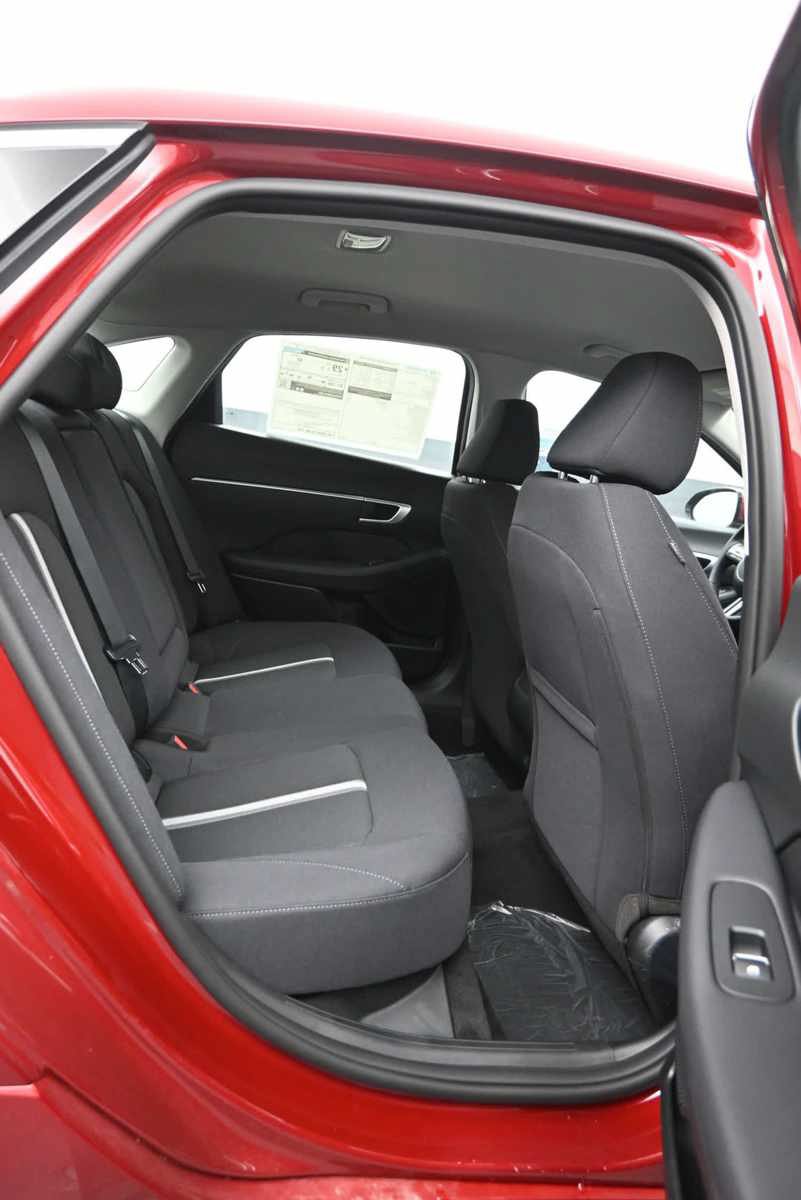 New 2026 Hyundai Sonata SEL FWD image 12