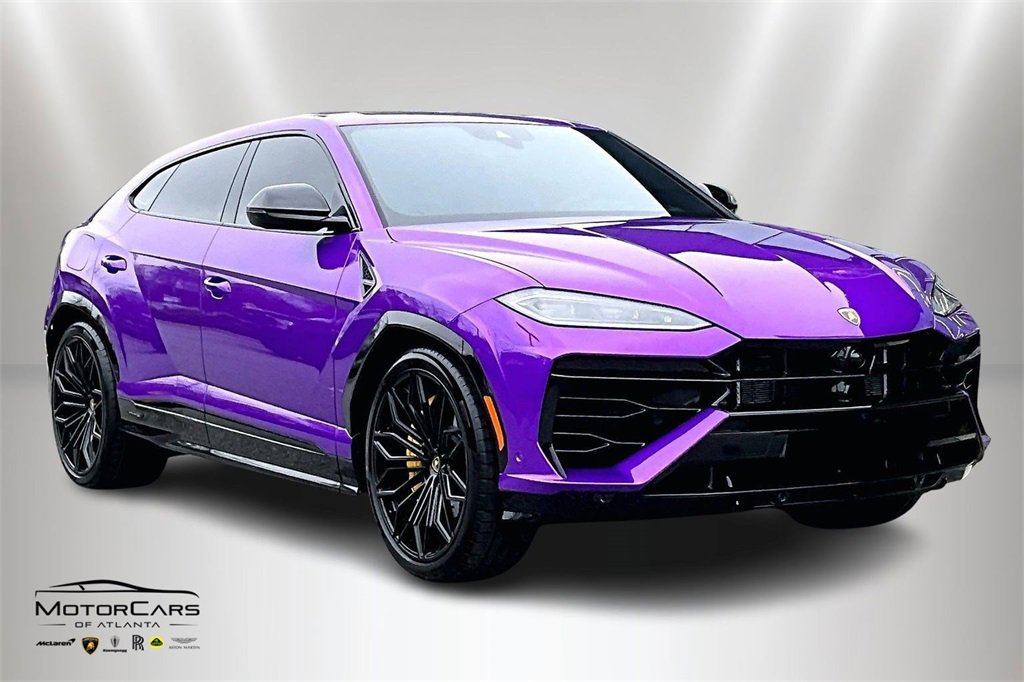 Used 2025 Lamborghini Urus SE image 2