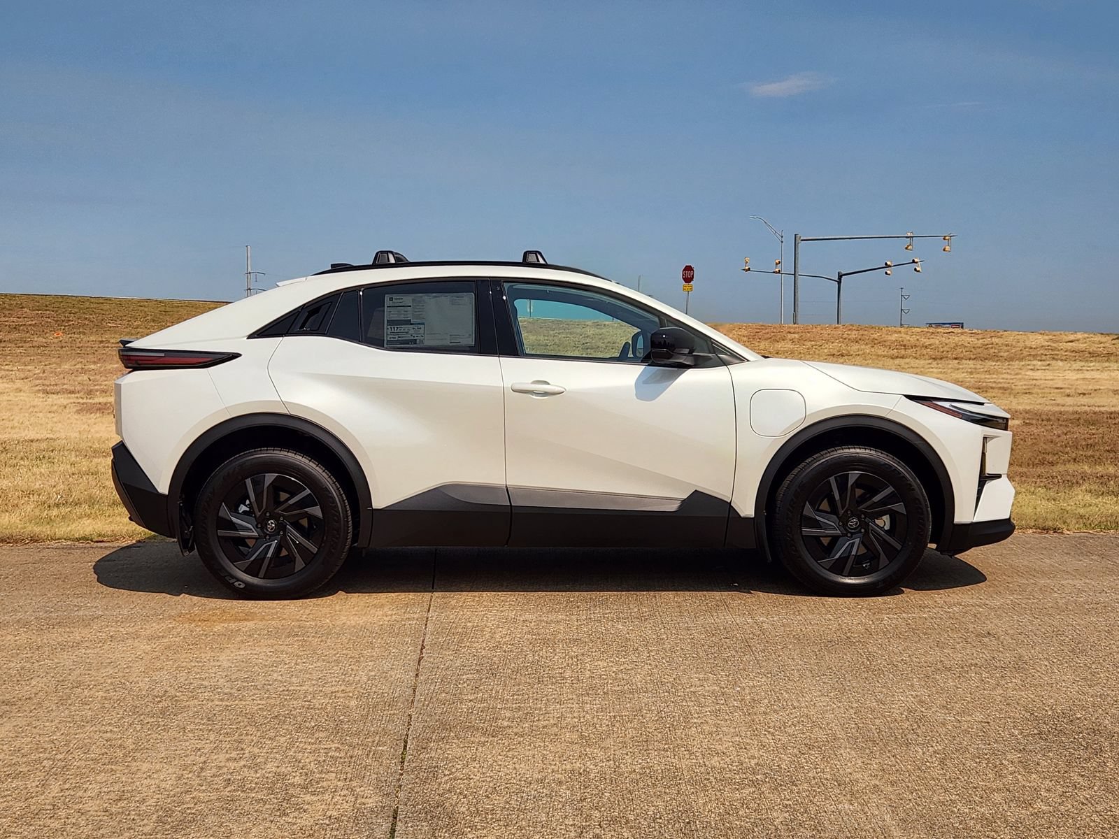 New 2026 Toyota C-HR AWD/4WD image 7