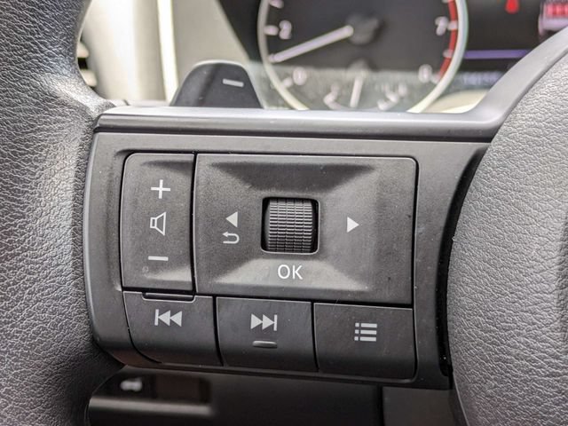 Used 2024 Nissan Rogue SV FWD image 26