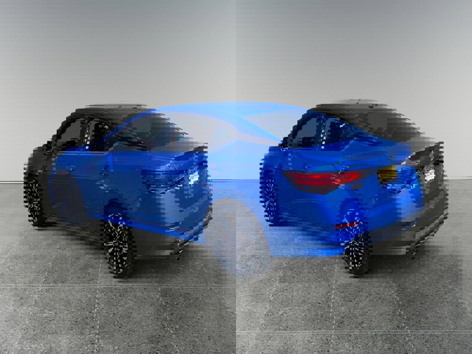 Used 2022 Nissan Sentra SR w/ SR Premium Package image 3