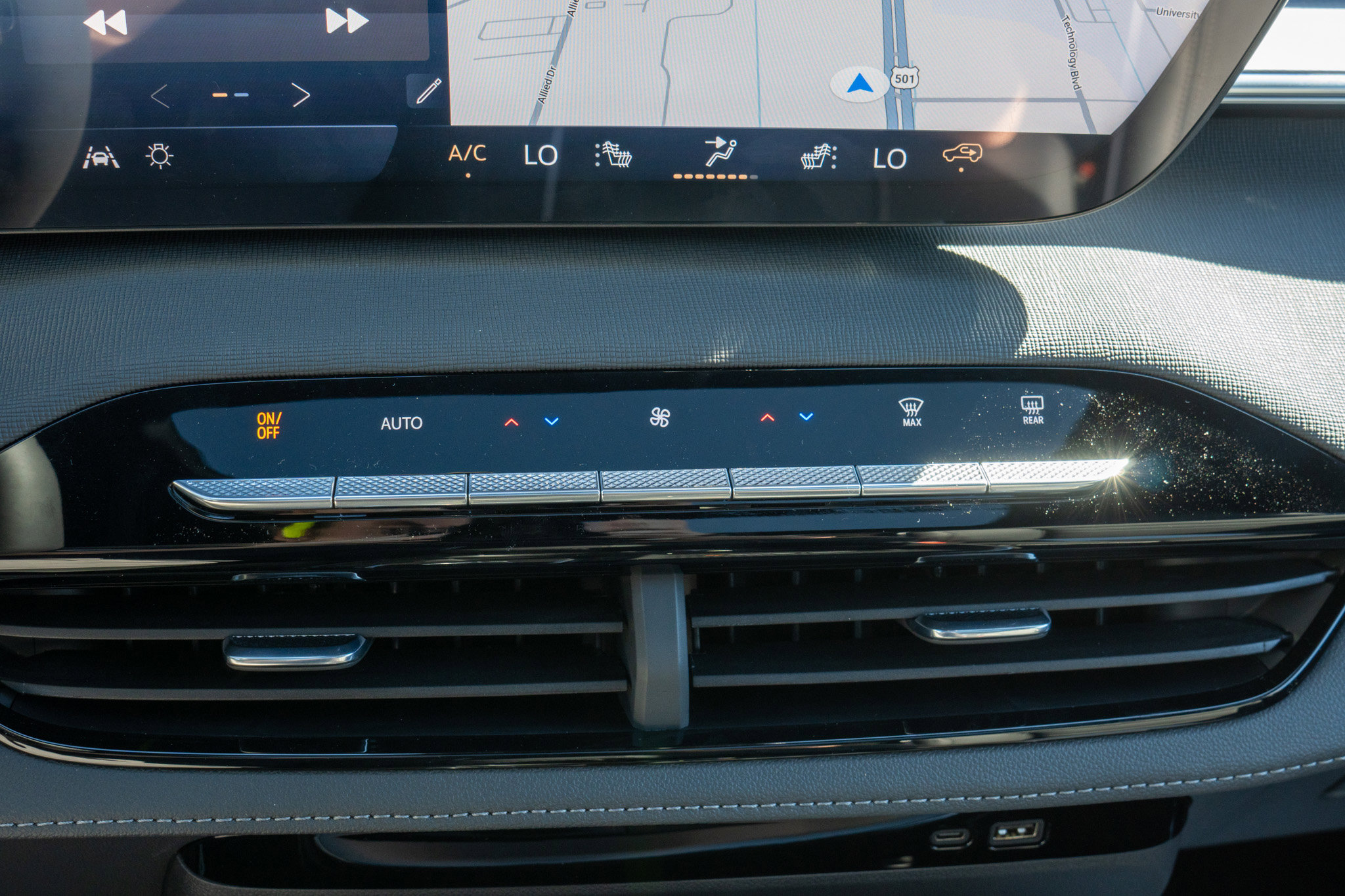 New 2026 Buick Enclave Sport Touring w/ Super Cruise Package image 14