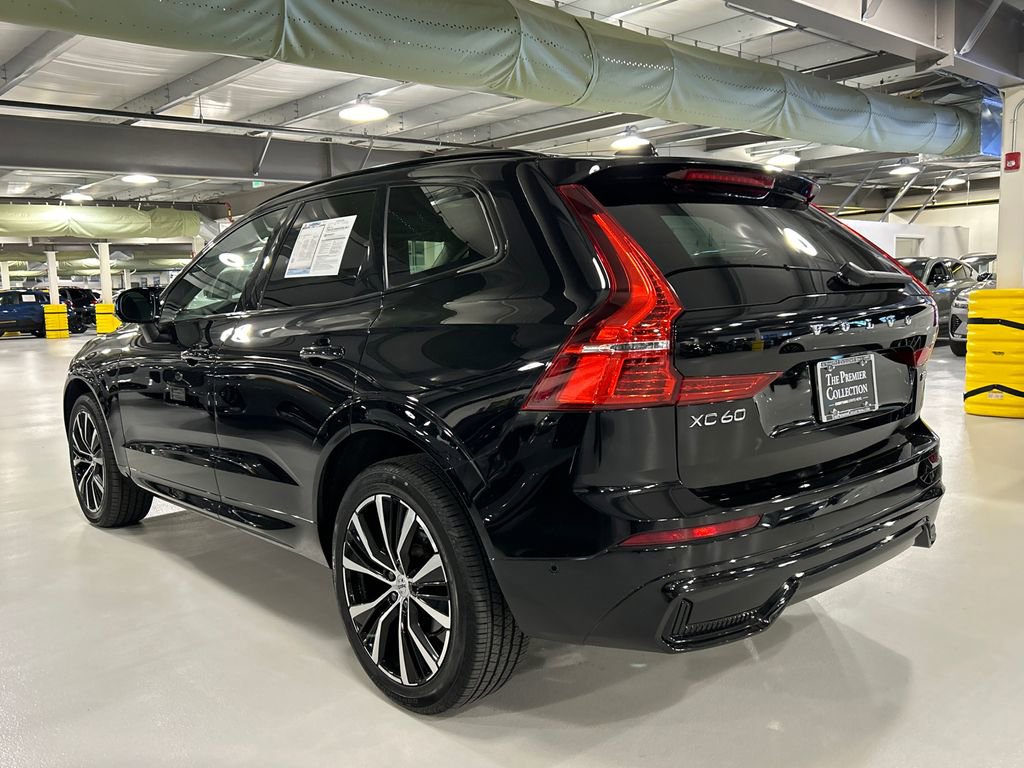 Certified 2024 Volvo XC60 B5 Plus w/ Climate Package image 4