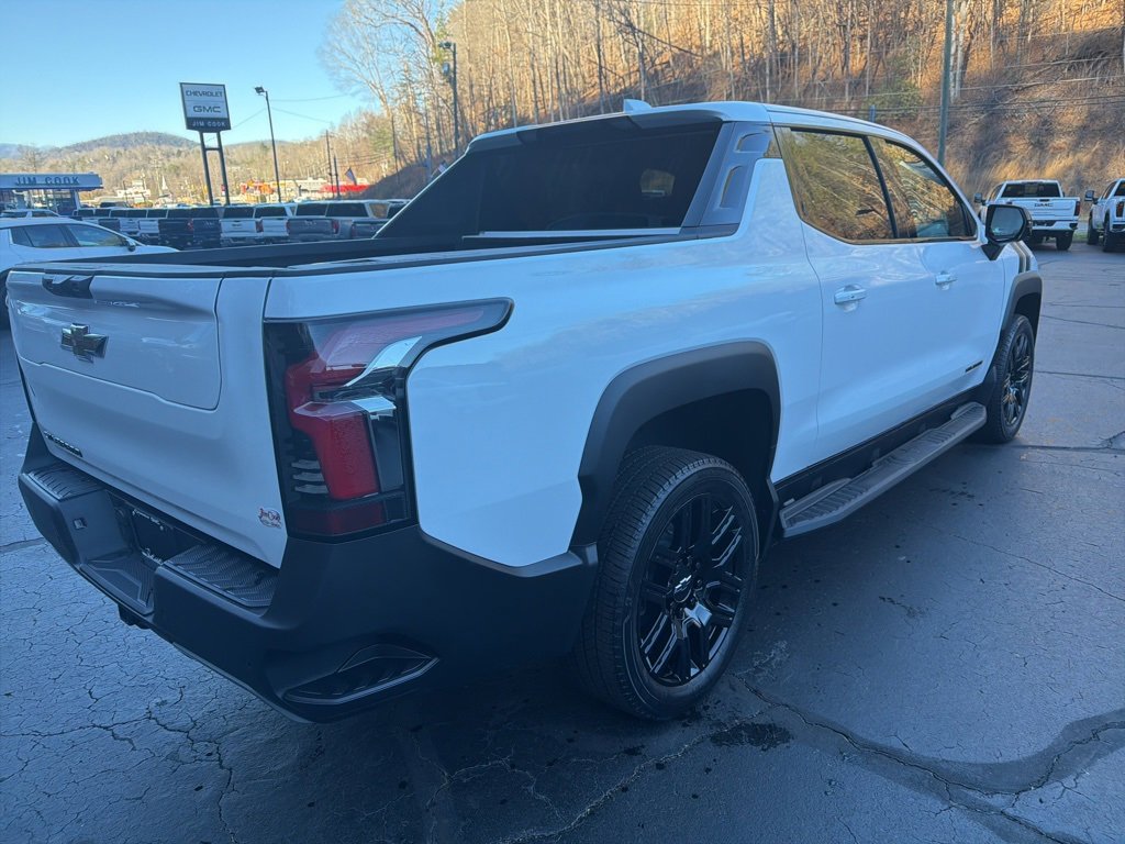 New 2026 Chevrolet Silverado EV LT image 4
