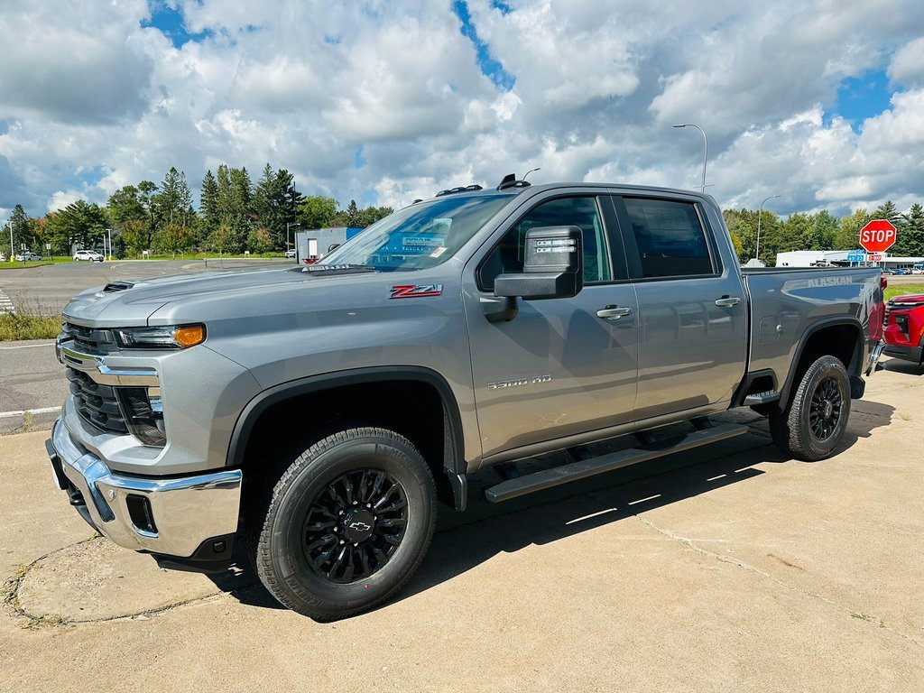 New 2026 Chevrolet Silverado 3500 LT w/ All Star Edition image 5