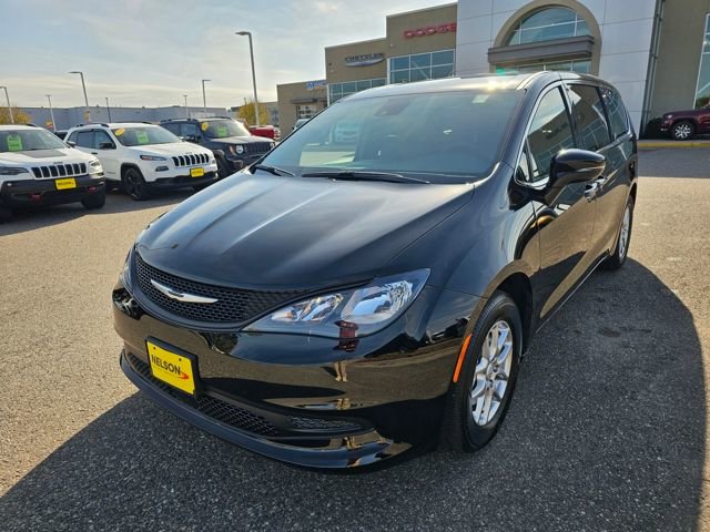 New 2026 Chrysler Voyager LX FWD image 2