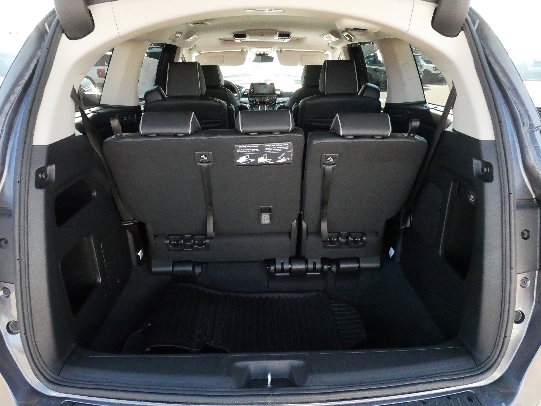 Certified 2026 Honda Odyssey Touring image 18