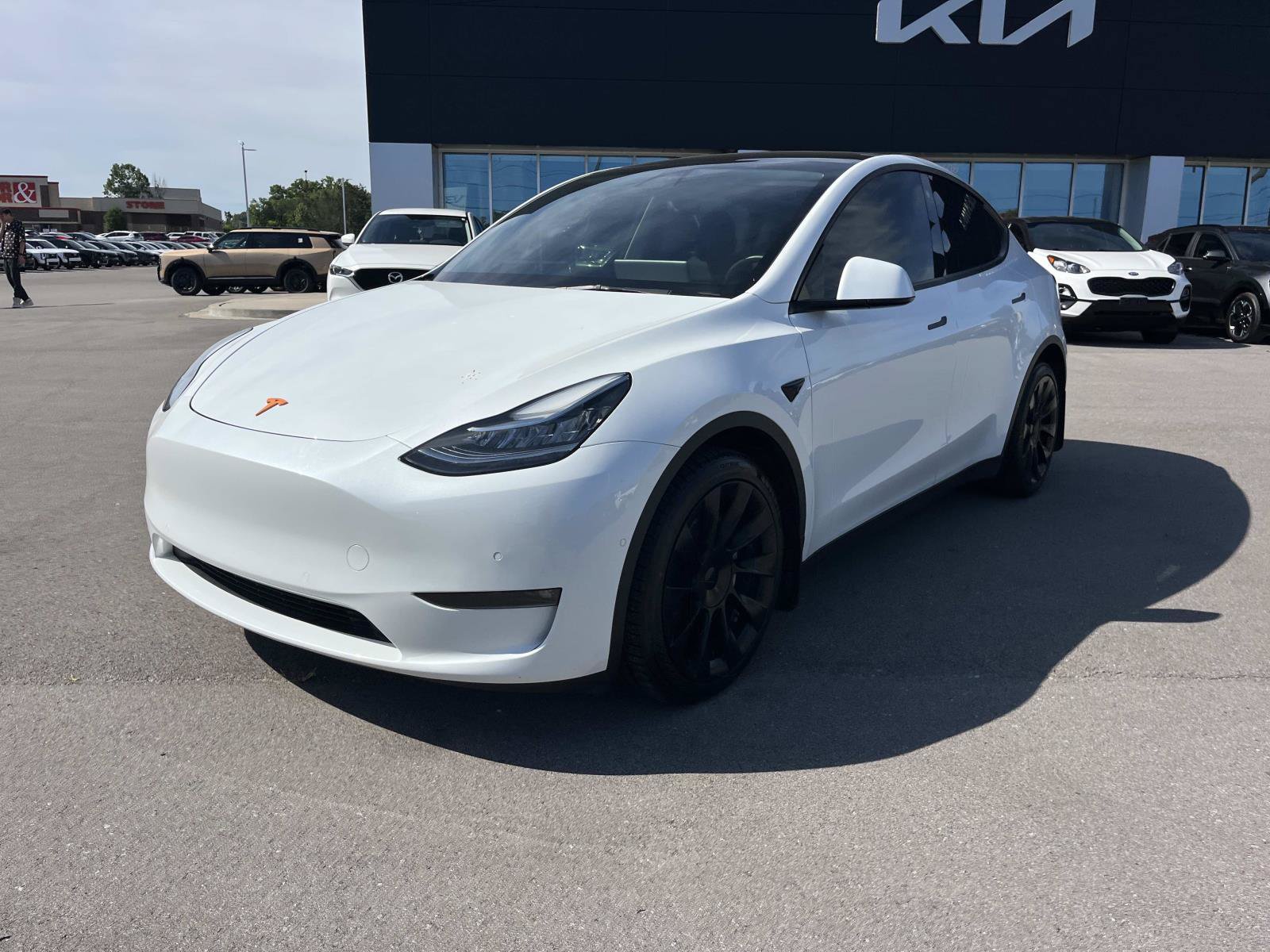 Used 2022 Tesla Model Y Long Range AWD/4WD image 7