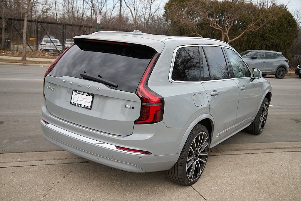 New 2026 Volvo XC90 B6 Plus w/ Protection Package image 9