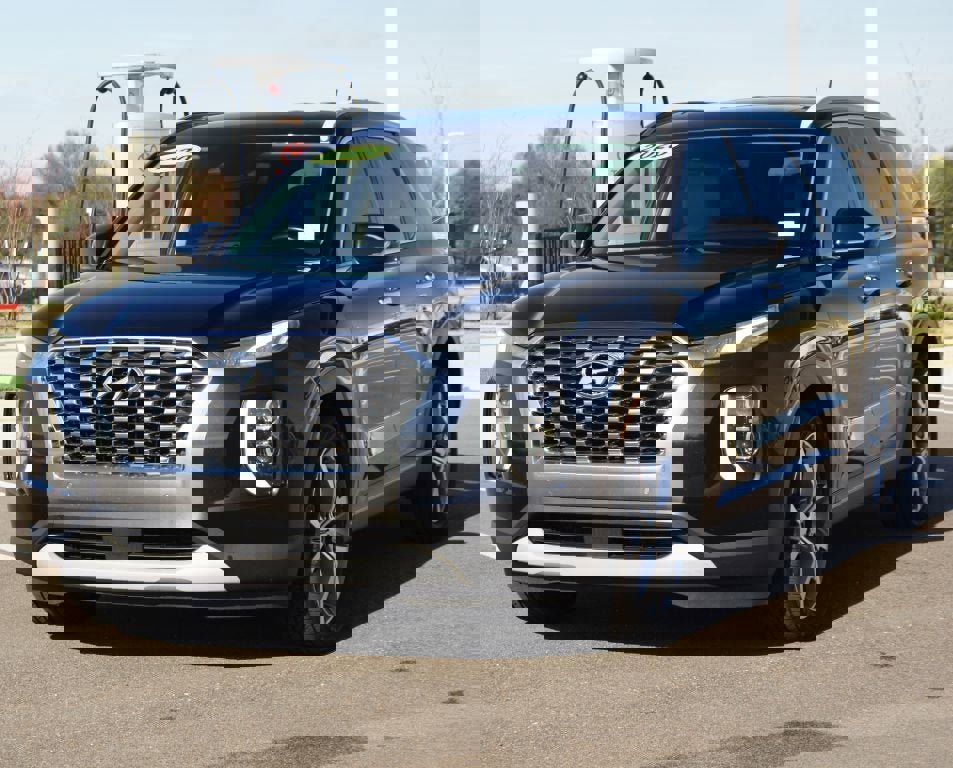 Used 2020 Hyundai Palisade SEL w/ Premium Package image 16