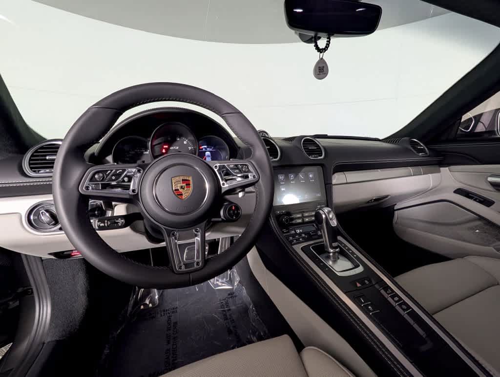 Used 2025 Porsche 718 Cayman GTS RWD image 17