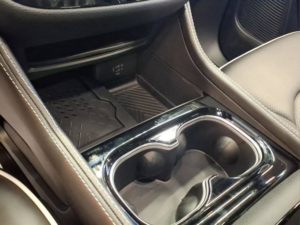 New 2027 Chrysler Pacifica Limited AWD/4WD image 20