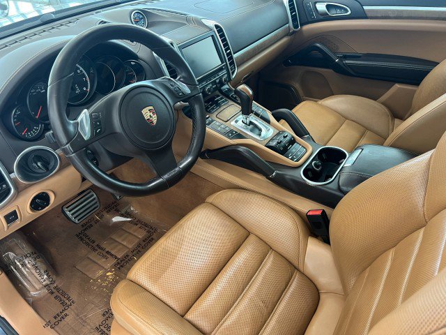 Used 2012 Porsche Cayenne Turbo AWD/4WD image 11