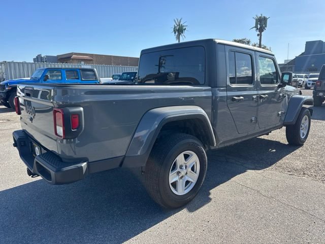 Used 2022 Jeep Gladiator Sport AWD/4WD image 5