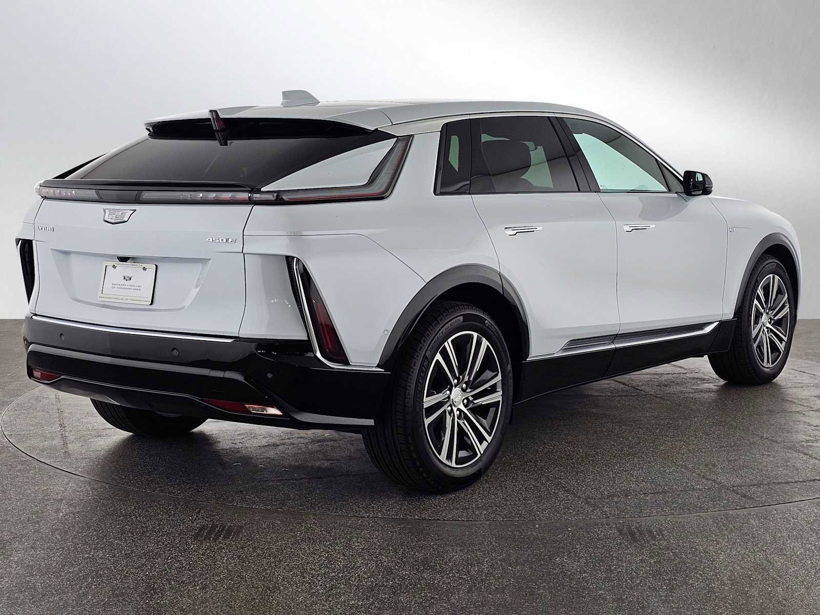 New 2026 Cadillac Lyriq Luxury image 3