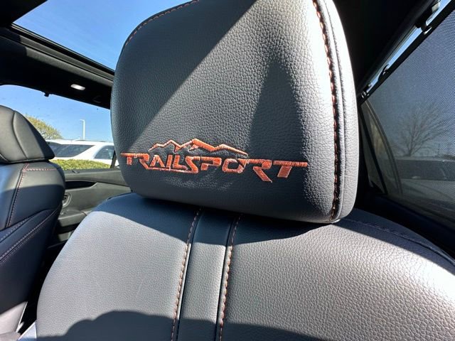 Used 2025 Honda Pilot TrailSport image 21