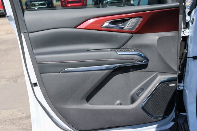 New 2026 Chevrolet Traverse Z71 w/ Enhanced Driving Package image 11